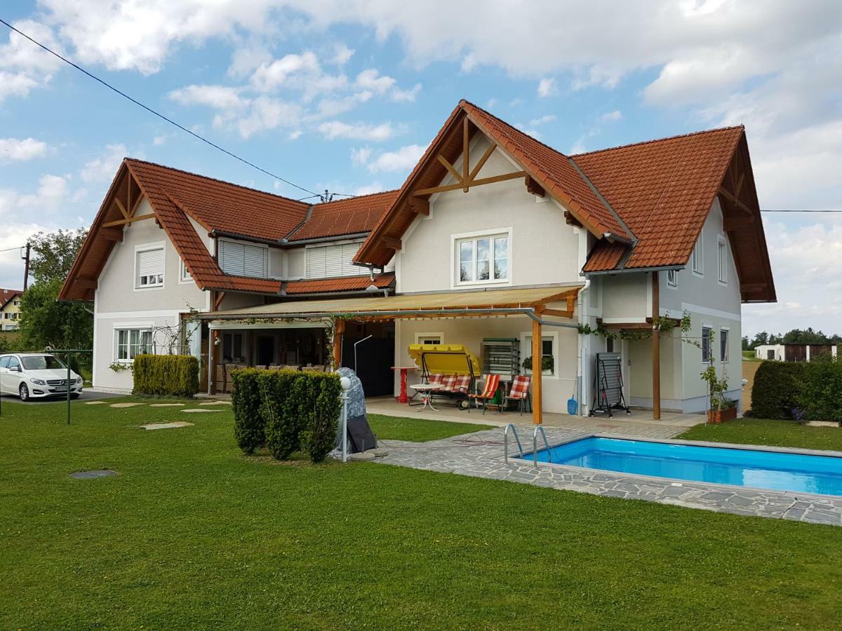 Pension Altmann Sankt Magdalena ภายนอก รูปภาพ